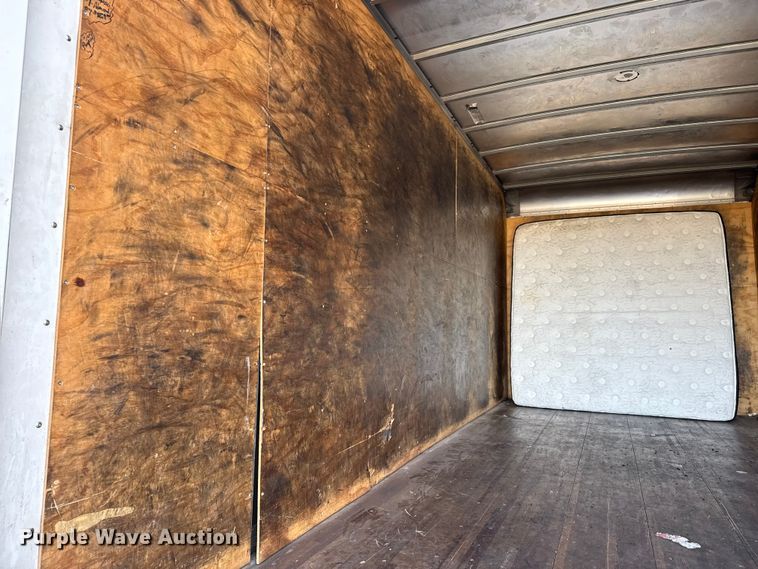 image for item EU4021 2007 Sterling 500 box truck