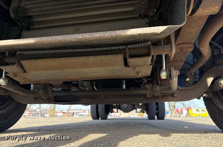 image for item EU4021 2007 Sterling 500 box truck