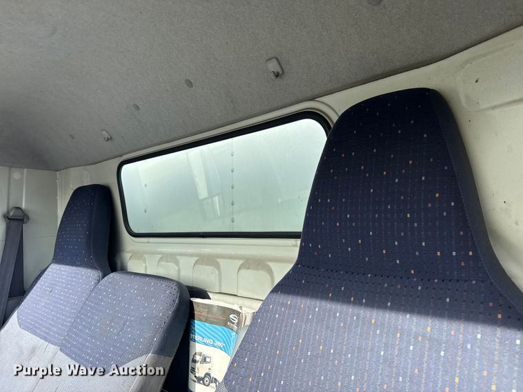 image for item EU4021 2007 Sterling 500 box truck