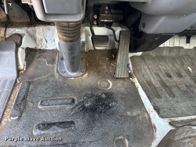 image for item EU4021 2007 Sterling 500 box truck