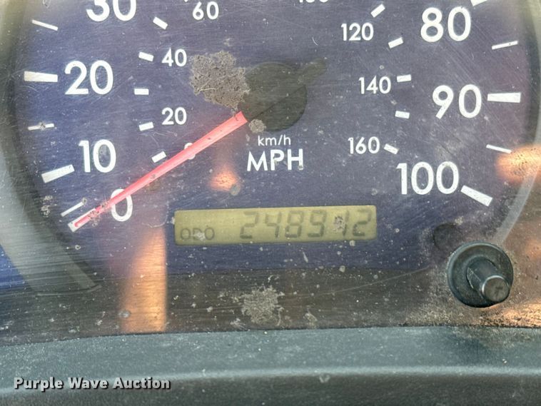 image for item EU4021 2007 Sterling 500 box truck