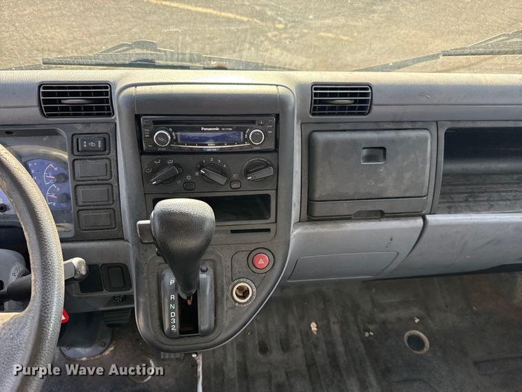 image for item EU4021 2007 Sterling 500 box truck