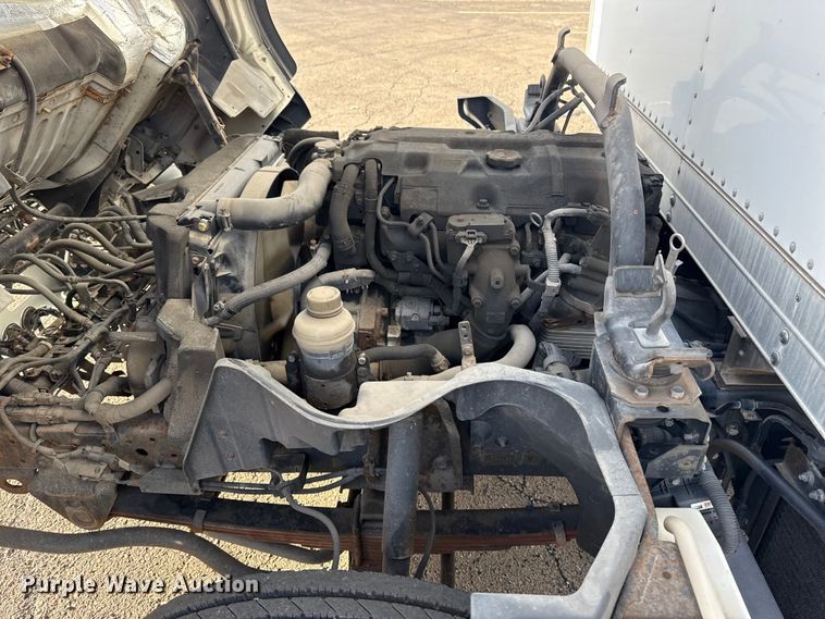 image for item EU4021 2007 Sterling 500 box truck