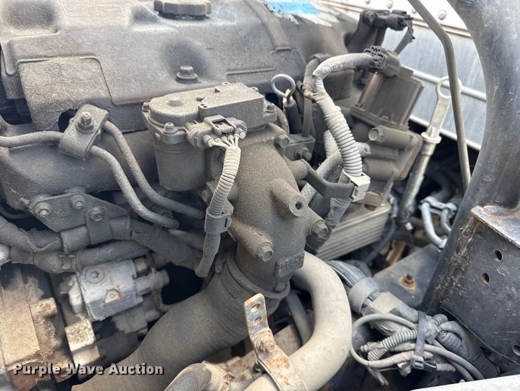 image for item EU4021 2007 Sterling 500 box truck