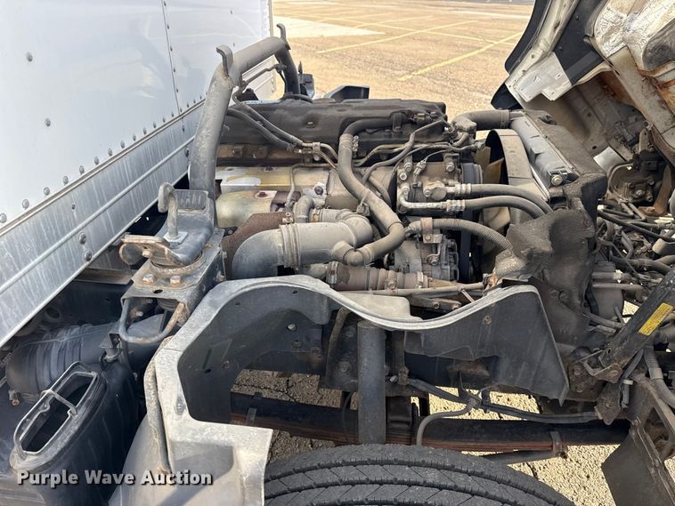 image for item EU4021 2007 Sterling 500 box truck