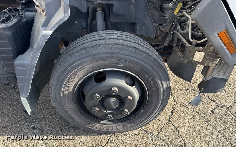 image for item EU4021 2007 Sterling 500 box truck