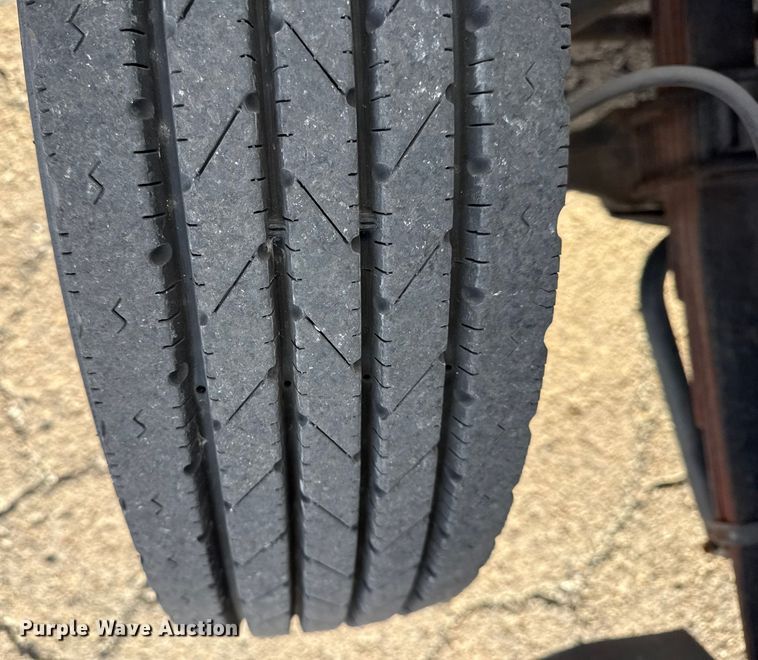 image for item EU4021 2007 Sterling 500 box truck