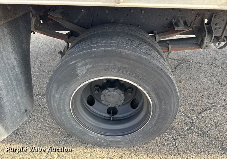 image for item EU4021 2007 Sterling 500 box truck