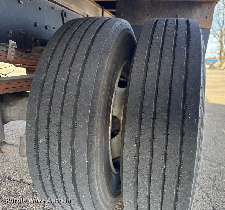 image for item EU4021 2007 Sterling 500 box truck