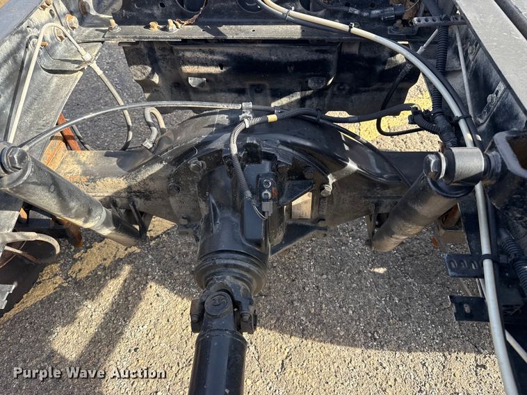 image for item EU4023 2006 Ford 450 truck cab and chassis