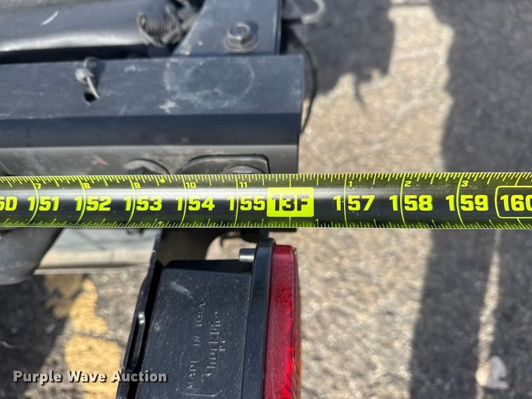 image for item EU4023 2006 Ford 450 truck cab and chassis