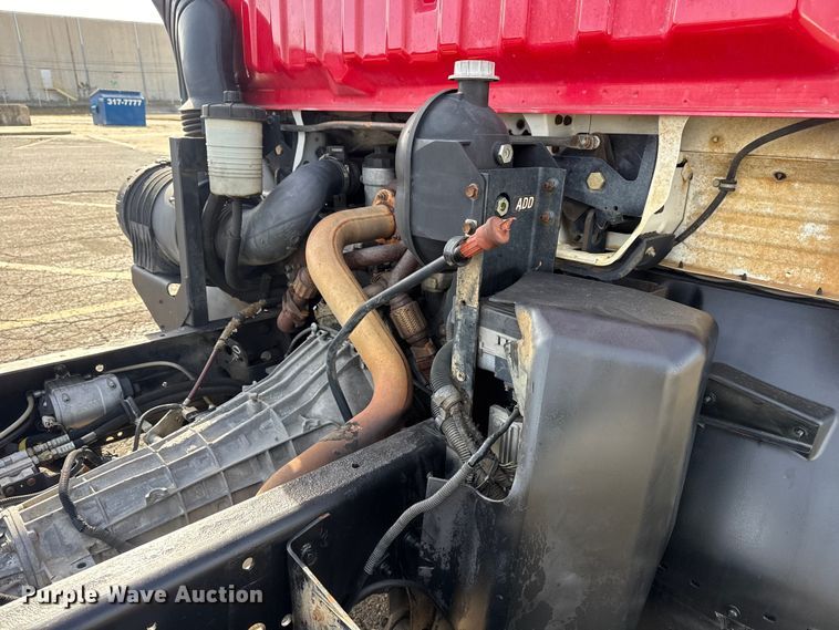 image for item EU4023 2006 Ford 450 truck cab and chassis