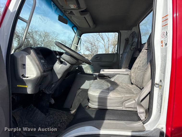 image for item EU4023 2006 Ford 450 truck cab and chassis