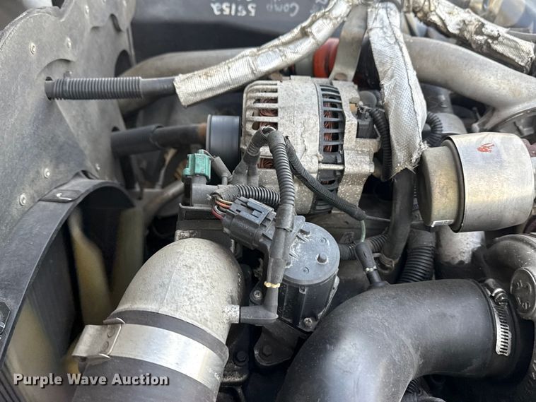 image for item EU4023 2006 Ford 450 truck cab and chassis