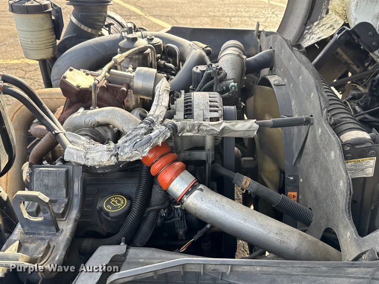 image for item EU4023 2006 Ford 450 truck cab and chassis