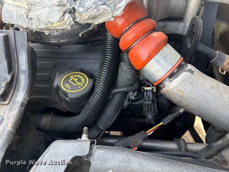 image for item EU4023 2006 Ford 450 truck cab and chassis