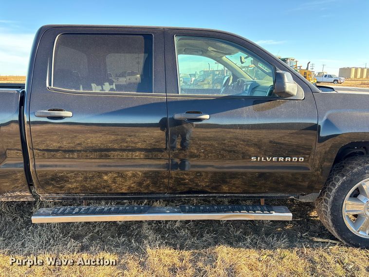 image for item EU4731 2015 Chevrolet Silverado 1500 Crew Cab pickup truck