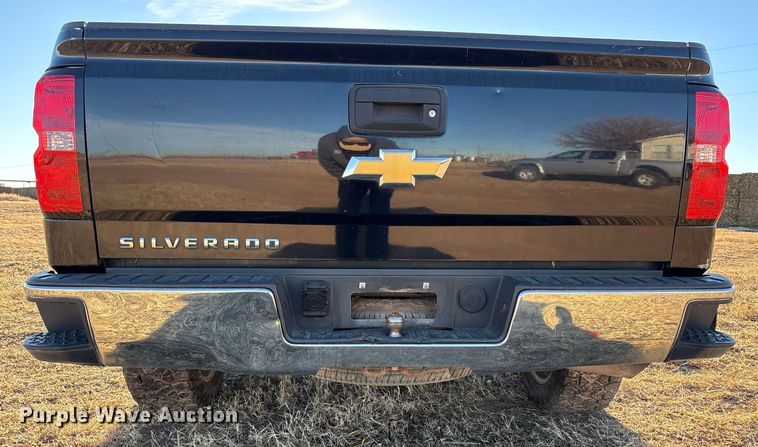 image for item EU4731 2015 Chevrolet Silverado 1500 Crew Cab pickup truck