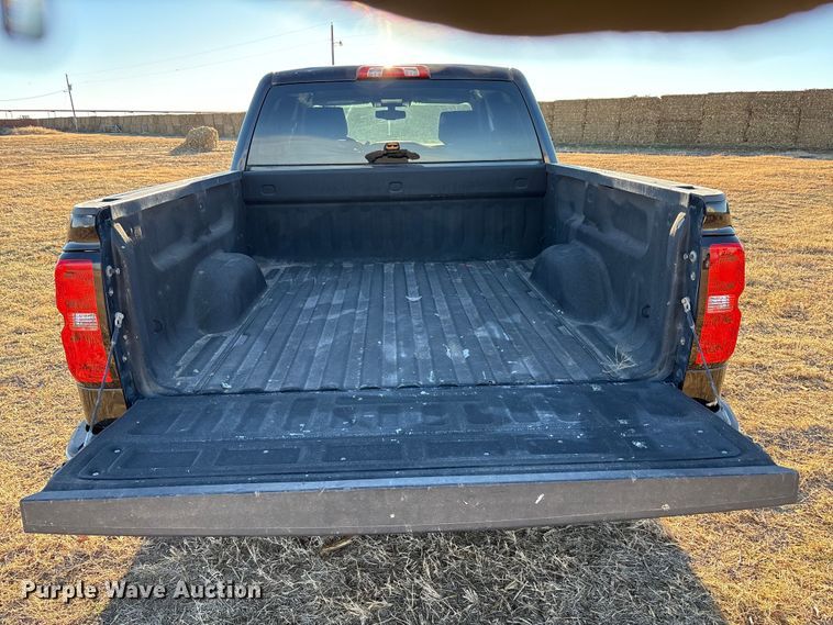 image for item EU4731 2015 Chevrolet Silverado 1500 Crew Cab pickup truck