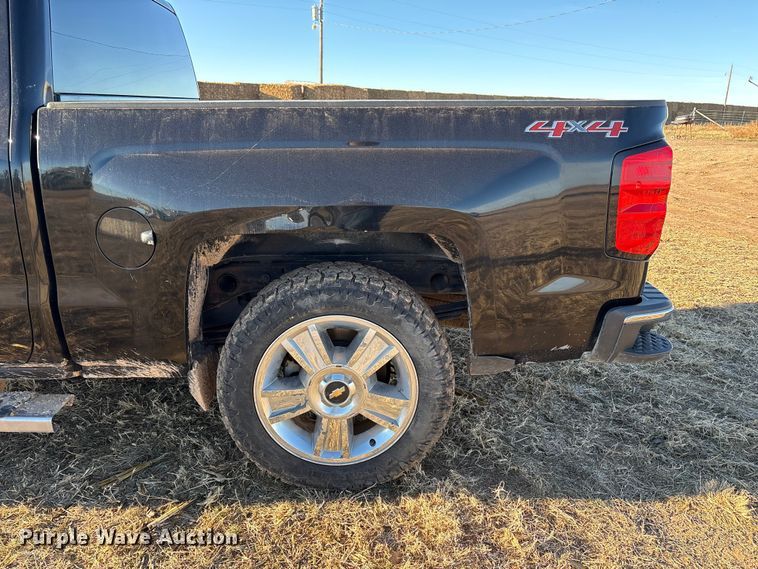 image for item EU4731 2015 Chevrolet Silverado 1500 Crew Cab pickup truck