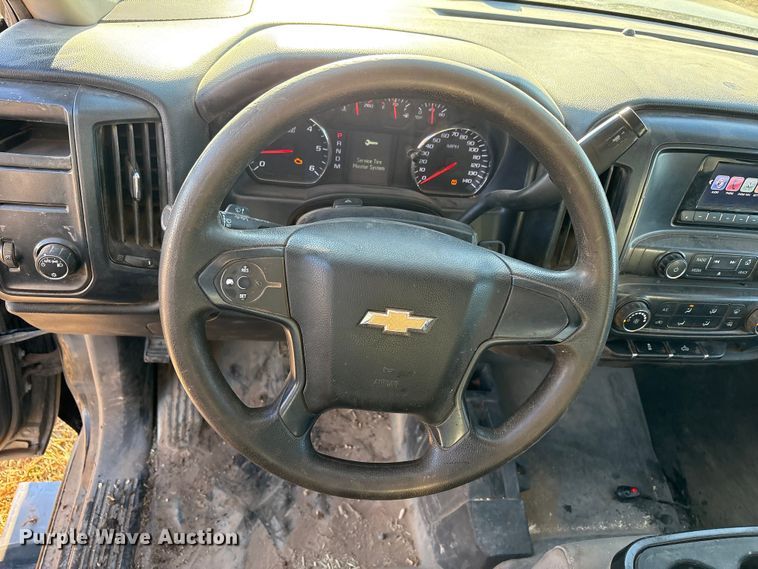 image for item EU4731 2015 Chevrolet Silverado 1500 Crew Cab pickup truck