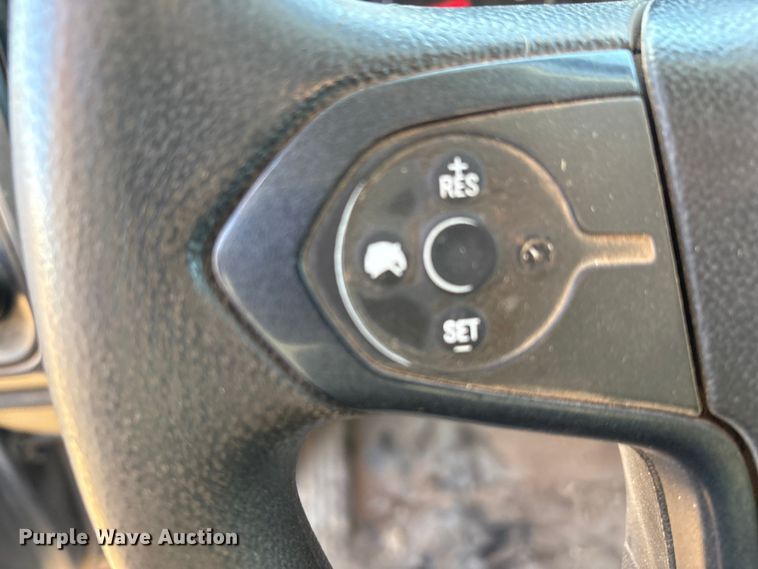 image for item EU4731 2015 Chevrolet Silverado 1500 Crew Cab pickup truck