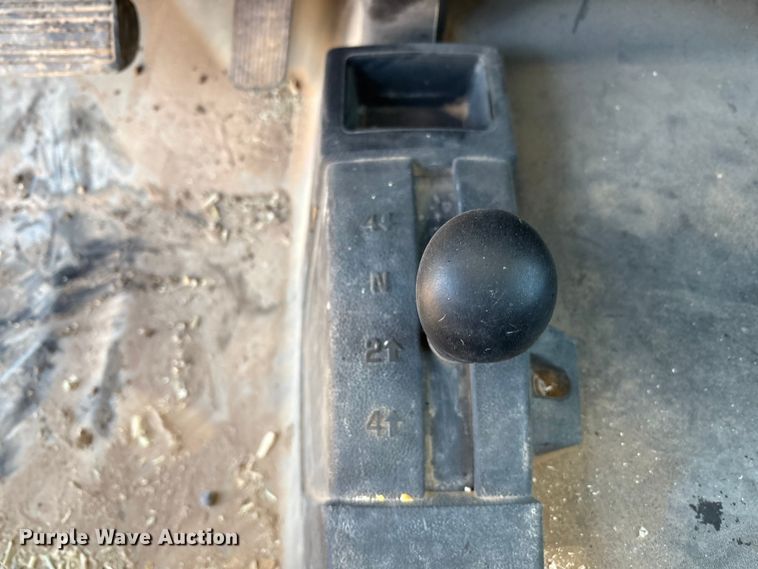 image for item EU4731 2015 Chevrolet Silverado 1500 Crew Cab pickup truck