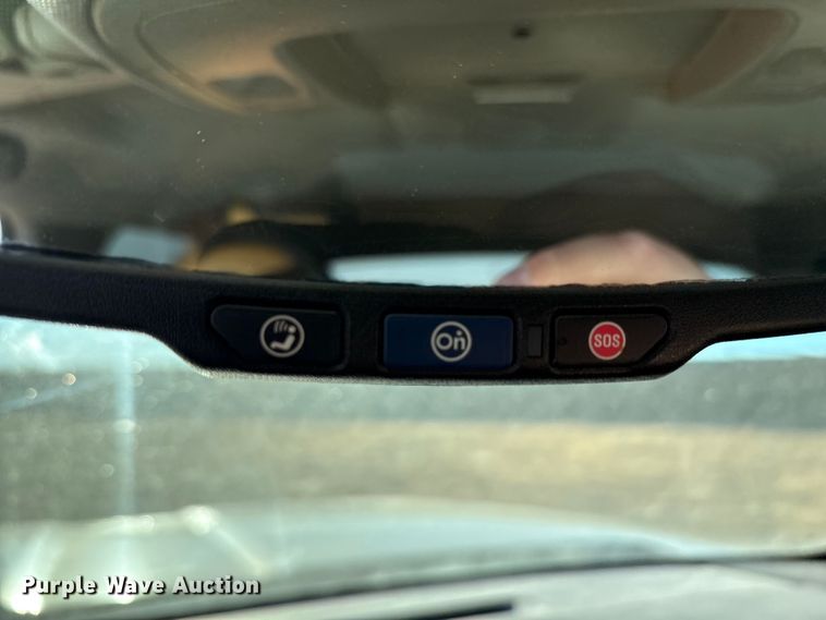 image for item EU4731 2015 Chevrolet Silverado 1500 Crew Cab pickup truck