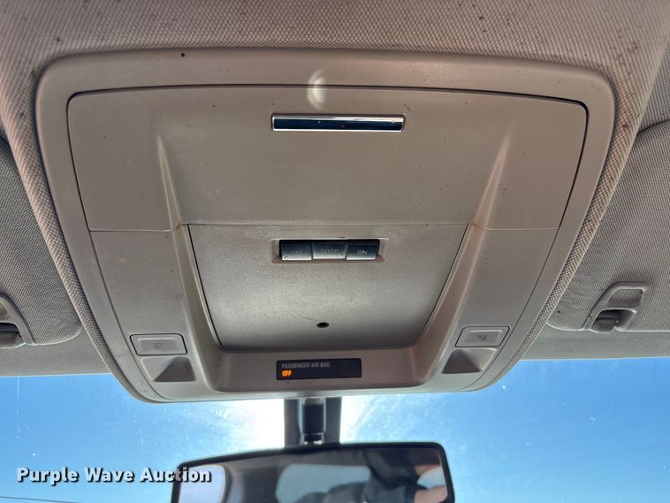 image for item EU4731 2015 Chevrolet Silverado 1500 Crew Cab pickup truck