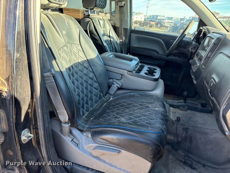 image for item EU4731 2015 Chevrolet Silverado 1500 Crew Cab pickup truck