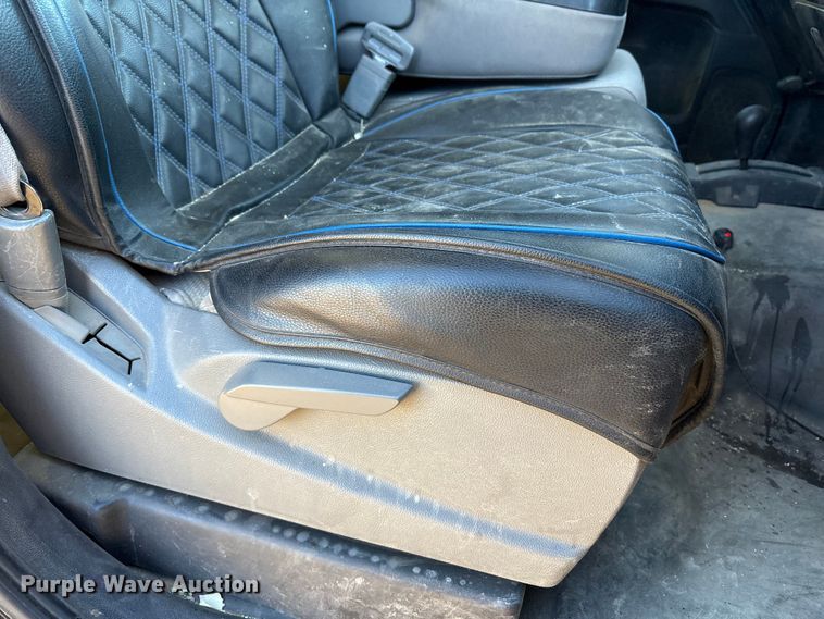 image for item EU4731 2015 Chevrolet Silverado 1500 Crew Cab pickup truck