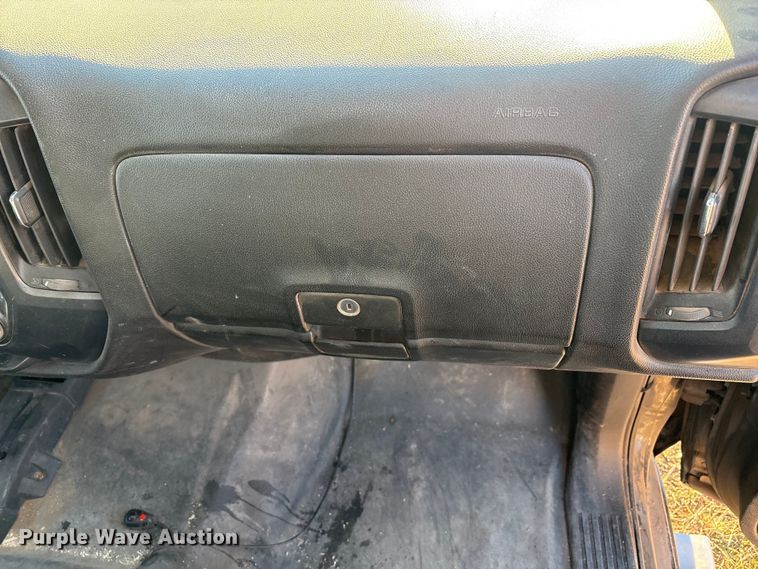 image for item EU4731 2015 Chevrolet Silverado 1500 Crew Cab pickup truck