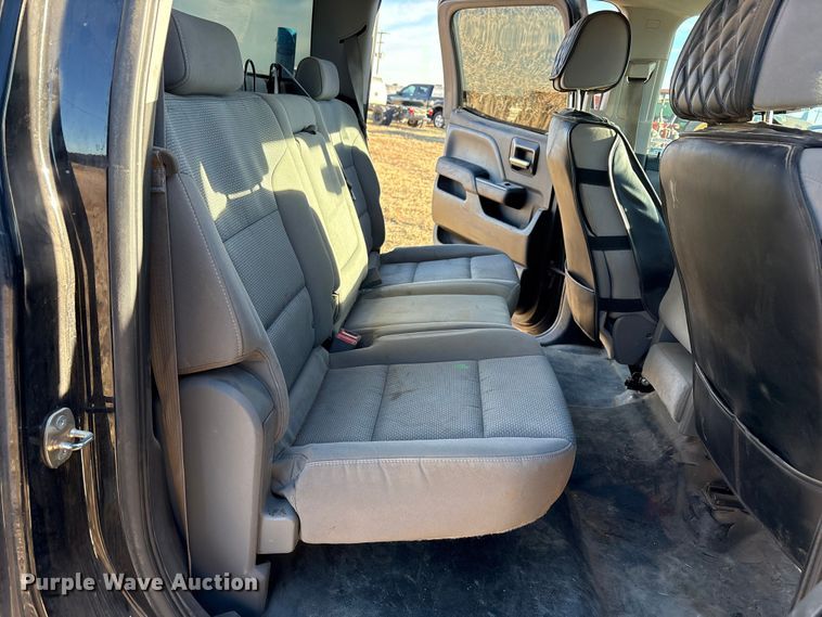 image for item EU4731 2015 Chevrolet Silverado 1500 Crew Cab pickup truck