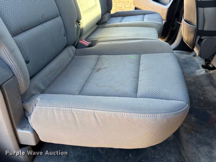 image for item EU4731 2015 Chevrolet Silverado 1500 Crew Cab pickup truck