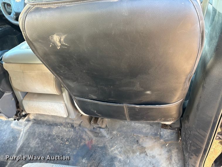 image for item EU4731 2015 Chevrolet Silverado 1500 Crew Cab pickup truck