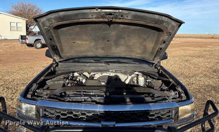 image for item EU4731 2015 Chevrolet Silverado 1500 Crew Cab pickup truck