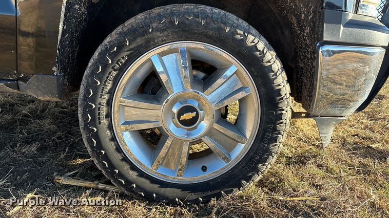 image for item EU4731 2015 Chevrolet Silverado 1500 Crew Cab pickup truck