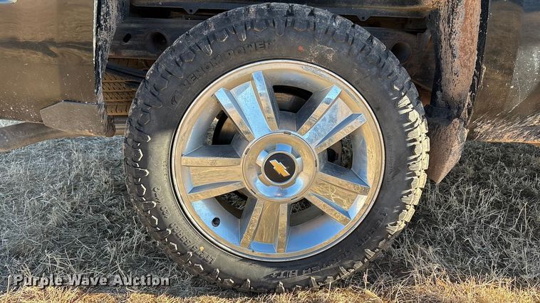 image for item EU4731 2015 Chevrolet Silverado 1500 Crew Cab pickup truck