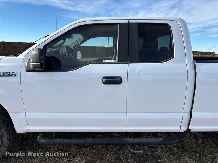 image for item EU4732 2018 Ford F150 SuperCab pickup truck