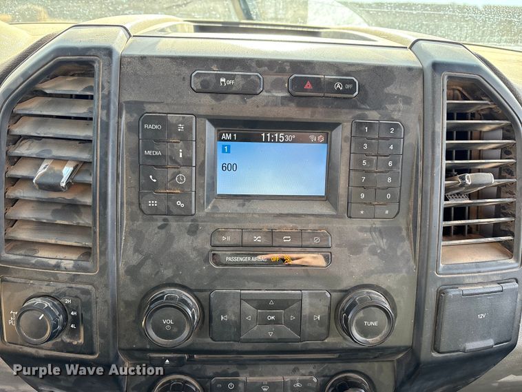 image for item EU4732 2018 Ford F150 SuperCab pickup truck