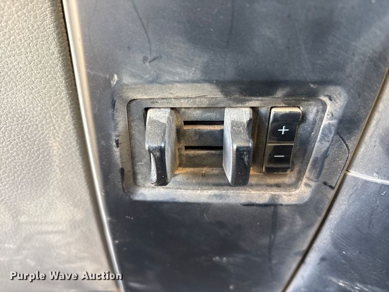 image for item EU4732 2018 Ford F150 SuperCab pickup truck