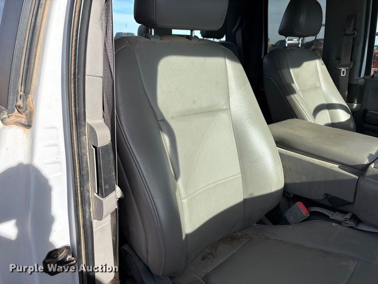 image for item EU4732 2018 Ford F150 SuperCab pickup truck