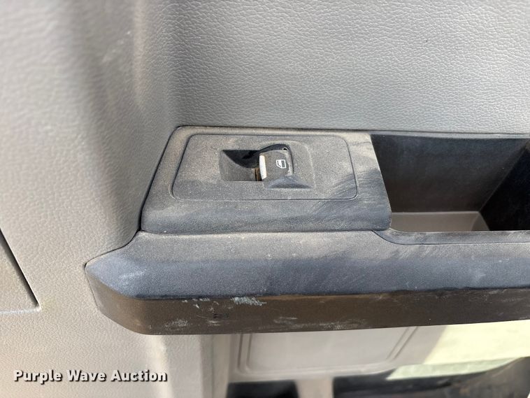 image for item EU4732 2018 Ford F150 SuperCab pickup truck