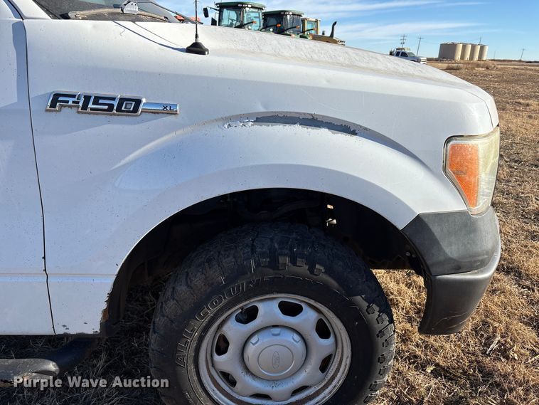 image for item EU4733 2010 Ford F150 pickup truck