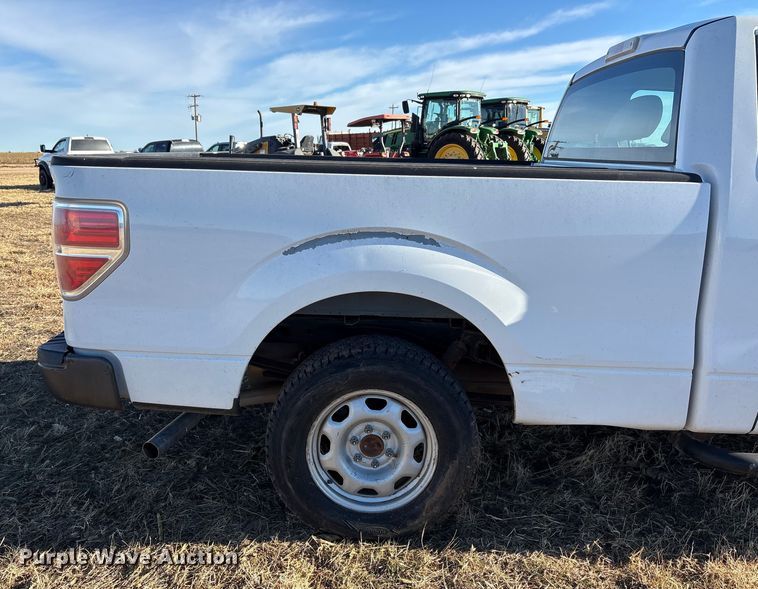 image for item EU4733 2010 Ford F150 pickup truck