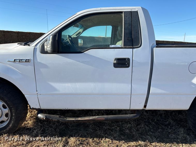 image for item EU4733 2010 Ford F150 pickup truck