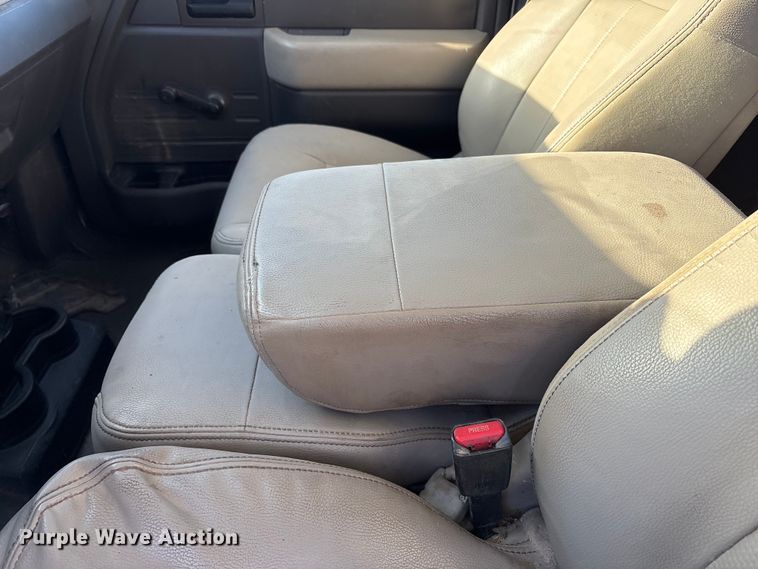 image for item EU4733 2010 Ford F150 pickup truck