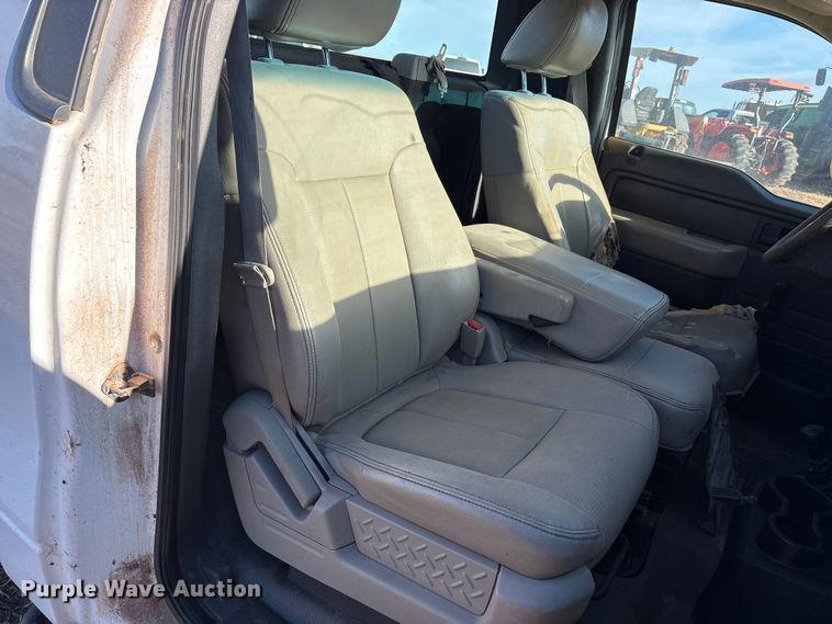 image for item EU4733 2010 Ford F150 pickup truck