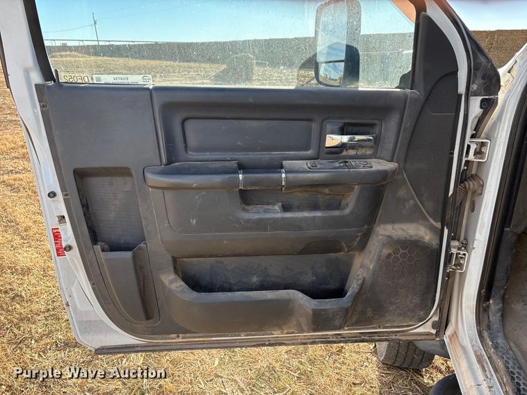 image for item EU4734 2011 Dodge Ram 4500 truck cab and chassis