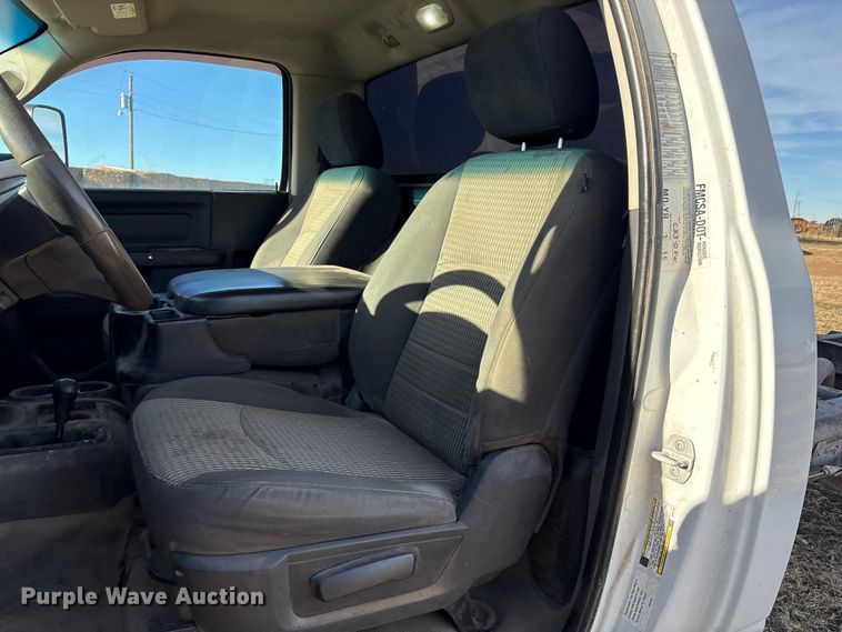 image for item EU4734 2011 Dodge Ram 4500 truck cab and chassis